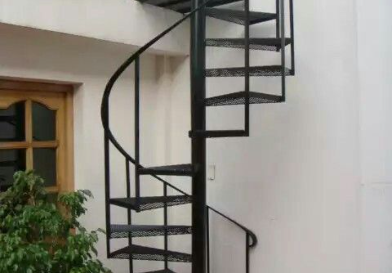 Round Stairs